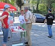 Straßen-Wahlkampf in Kaulsdorf; Foto: Axel Hildebrandt