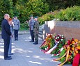Kranzniederlegung am Denkmal des polnischen Soldaten im Volkspark Friedrichshain; Foto: Axel Hildebrandt