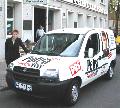 Das mobile Wahlbüro; Foto: Axel Hildebrandt