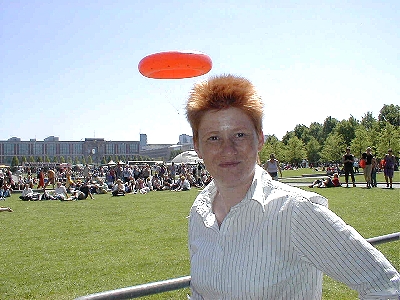 am Bühnenpodium im Lustgarten Foto: Arend Engelkes