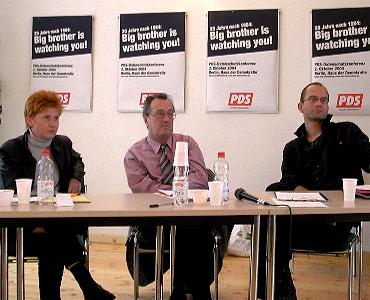 Petra Pau, Hansjürgen Garstka und Sönke Hillbrans; Foto: Axel Hildebrandt