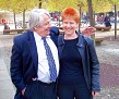 Wolfgang Leonhard und Petra Pau; Foto: Axel Hildebrandt