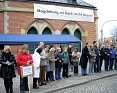 Protestkette in Magdeburg; Foto: Axel Hildebrandt