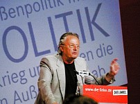 Frank Castorf, Intendant der Volsbühne am Rosa-Luxemburg-Platz in Berlin; Foto: Elke Brosow