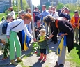 Baumpflanzung im Hochzeitspark; Foto: Axel Hildebrandt