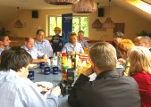 Beim THW Memmingen zum Gespräch; Foto: Elke Brosow