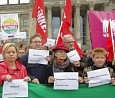 Erinnerung an die Toten rassistischer und rechtsextremer Gewalt seit 1990; Foto: Fraktion DIE LINKE